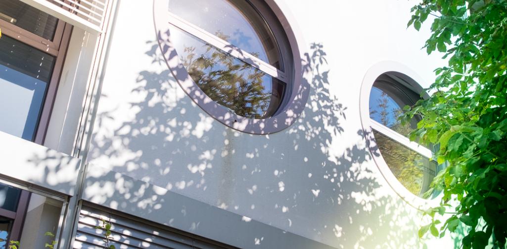 PTS Wörgl Gebäude runde Fenster